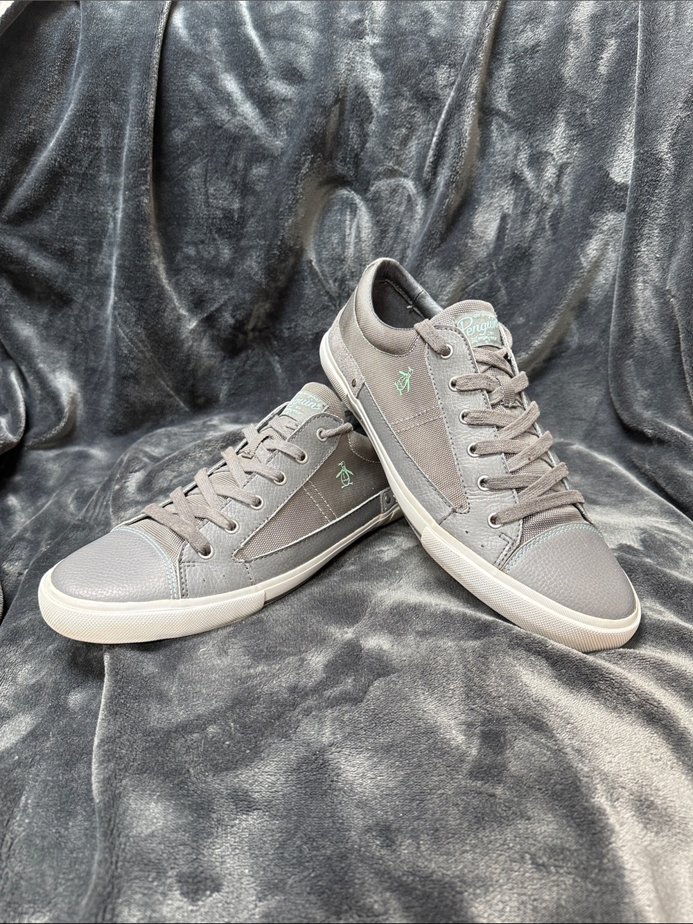 Original Penguin Gray Low-Top Sneakers with Mint Accent